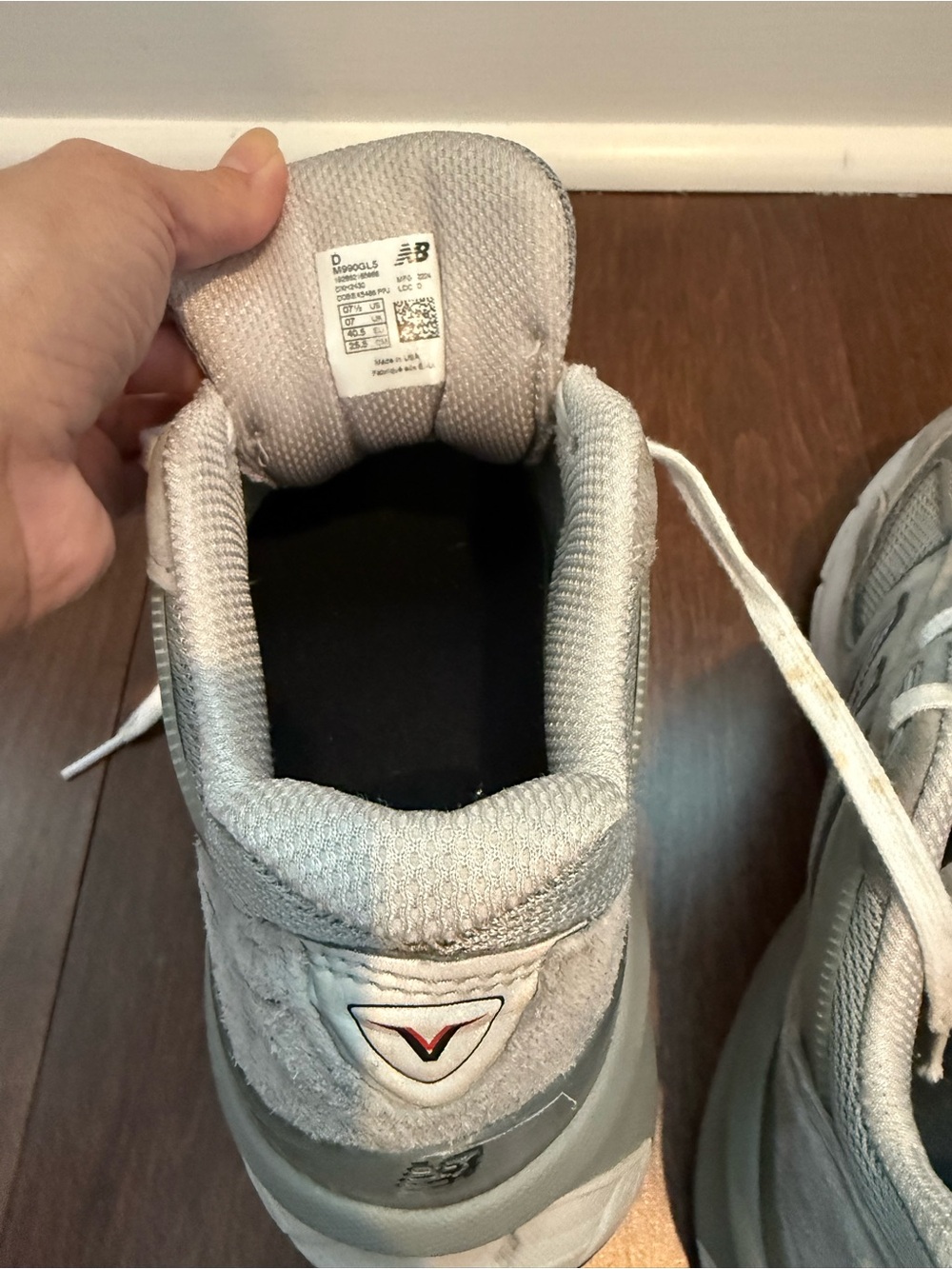 New Balance Men's 990v4 Sneakers - Picture 3 of 4